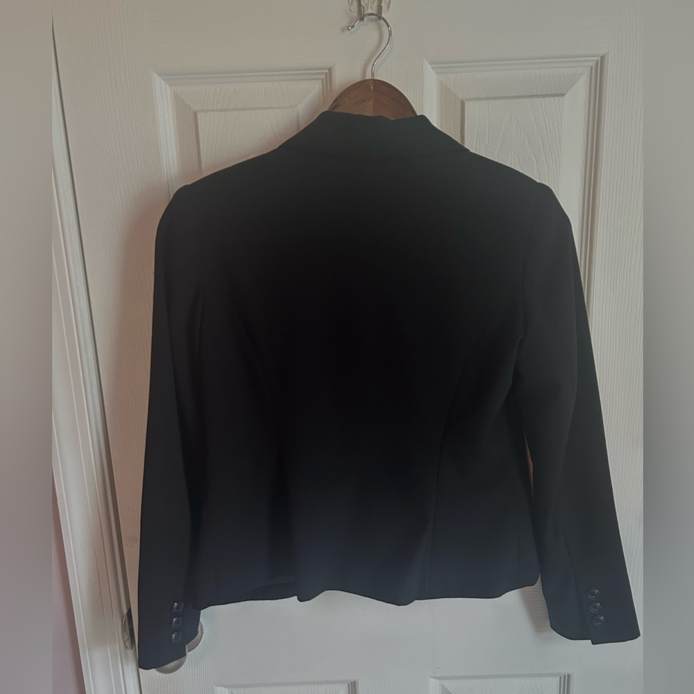 Forever 21 Classic Black Women's Blazer - Picture 4 of 4